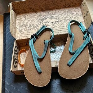 EarthRunners sandals